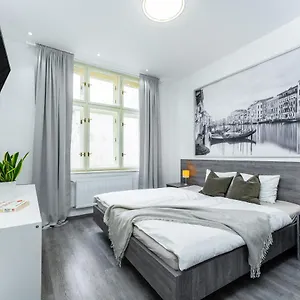 https://wenceslas-square-110-00.praguehotelsweb.com